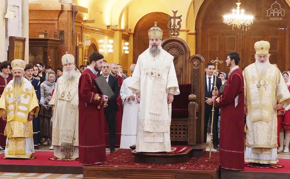 სამების საპატრიარქო ტაძარში საკვირაო ლიტურგია აღევლინა
