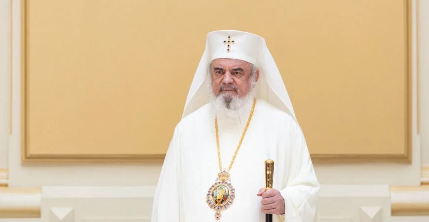 Patriarhul Daniel îi binecuvântează pe elevi înainte de examene: Timpul dedicat studiului trebuie unit cu rugăciunea