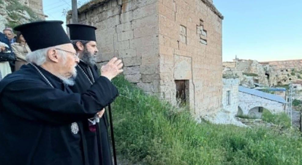 Kryepiskopi Joan i ftuar nga Patriarku Bartholome, së bashku pelegrinazh në Kapadoki