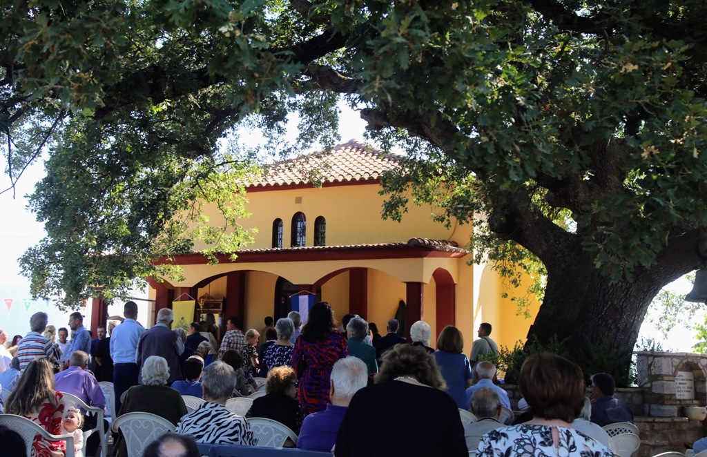 Πεντηκοστή και Αγίου Πνεύματος στην Ναύπακτο