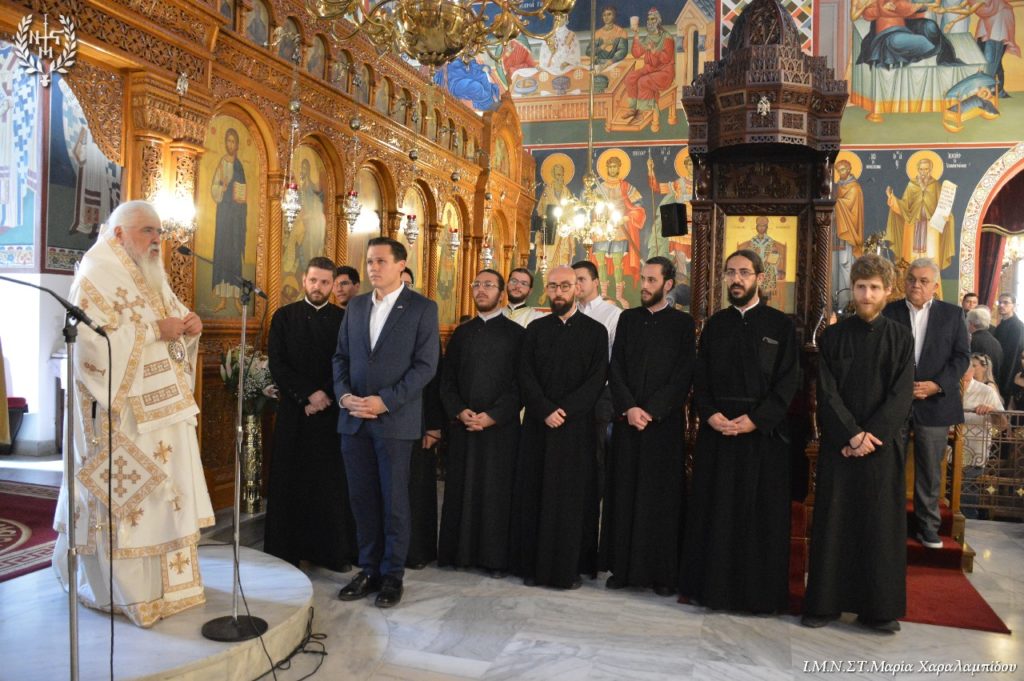 Ο Νεαπόλεως Βαρνάβας ιερούργησε στον Άγιο Γεώργιο Κορδελιού με σπουδαστές της Θεολογικής Σχολής του Λιβάνου