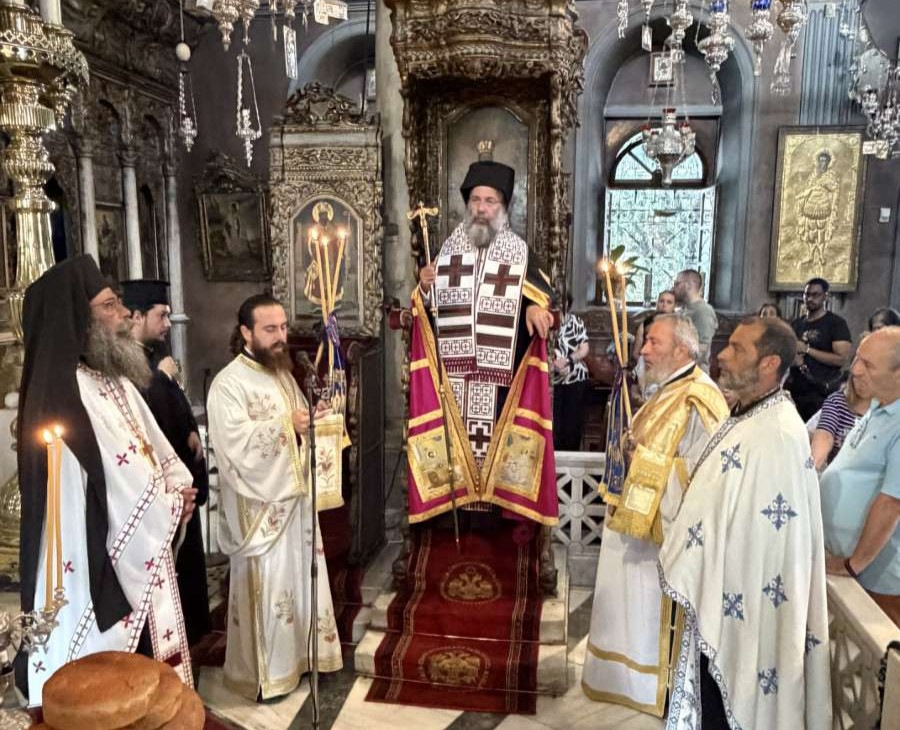 Ιεραποδημία της Μητροπόλεως Ρεθύμνης στην Ιερά Νήσο Τήνο