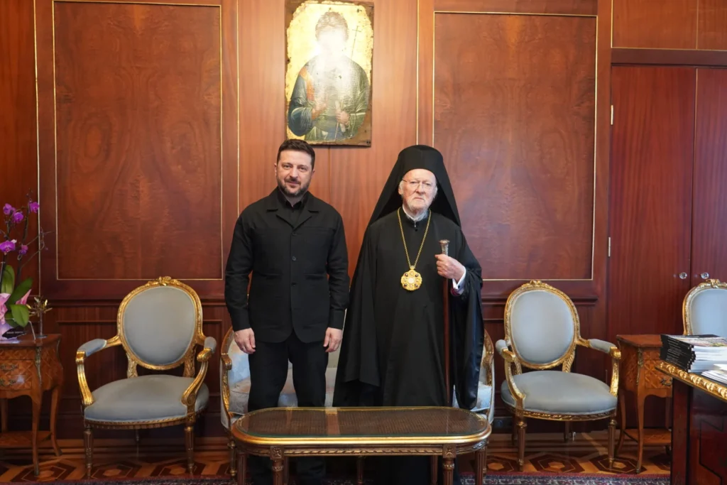 Ecumenical Patriarch speaks by telephone with the President of Ukraine