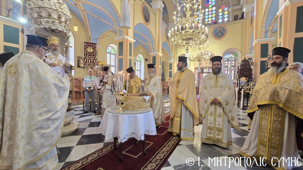 Η πανήγυρη της Ενορίας Αγίας Τριάδος Σύμης