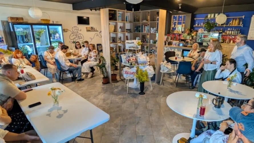 Filantropia Oradea a susținut lansarea unei colecții de genți retro, pentru a sprijini persoanele cu dizabilități