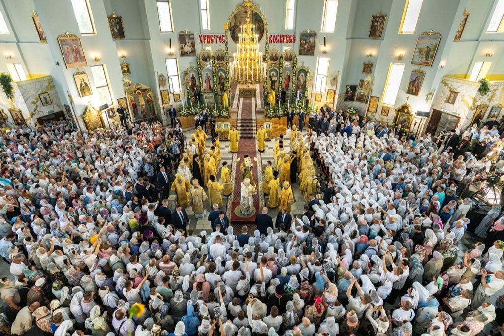 В праздник Собора Белорусских святых Святейший Патриарх Кирилл совершил Литургию в Воскресенском соборе Бреста