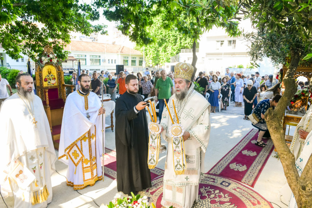 Σερρών Θεολόγος: «Οι Σερραίοι τιμούν με βαθιά ευλάβεια τον  Άγ. Λουκά τον ιατρό»