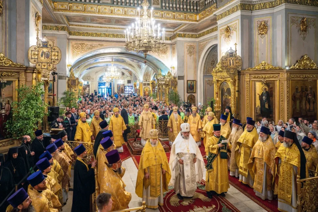 Святейший Патриарх Кирилл в день памяти святителя Алексия совершил Литургию в Богоявленском кафедральном соборе в Елохове и возглавил хиротонию архимандрита Александра (Марченко) во епископа Барышского и Инзенского