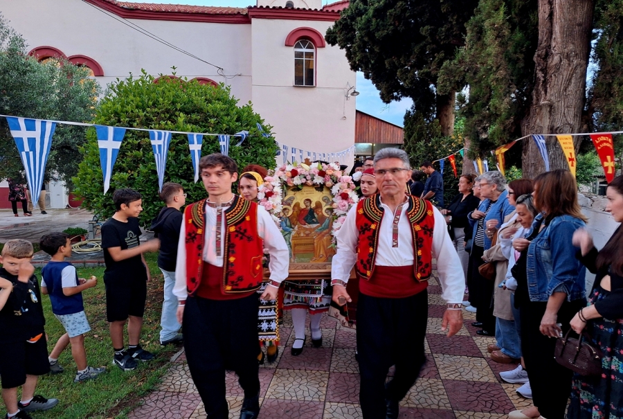 Η εορτή του Αγίου Πνεύματος στη Μητρόπολη Μαρωνείας