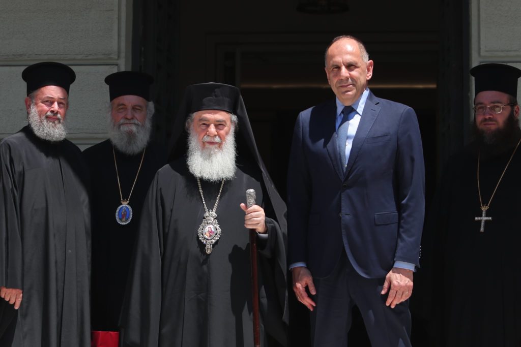 Συνάντηση του Υπουργού Εξωτερικών με τον Πατριάρχη Ιεροσολύμων