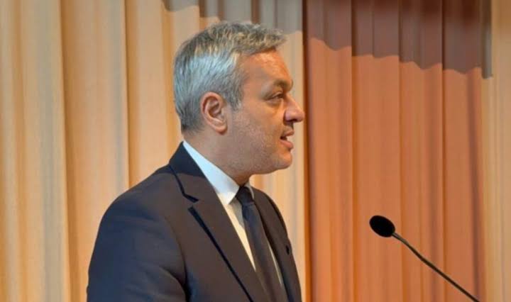 Χάρης Μαμουλάκης: «Καμία κοινότητα δεν πρέπει να διώκεται λόγω της πίστης της»
