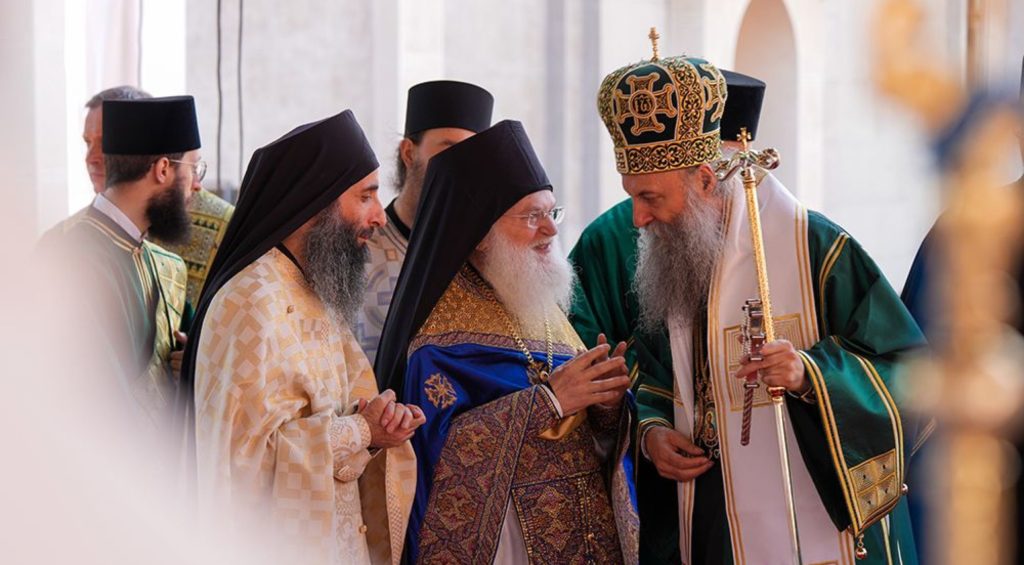 Игуман ватопедски Јефрем упутио писмо Патријарху српском Порфирију