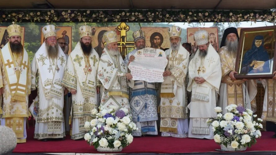Proclamarea locală a Sfintei Filotimia de la Râmeț: Viața poate fi dusă cu sfințenie și în familie, a spus IPS Laurențiu
