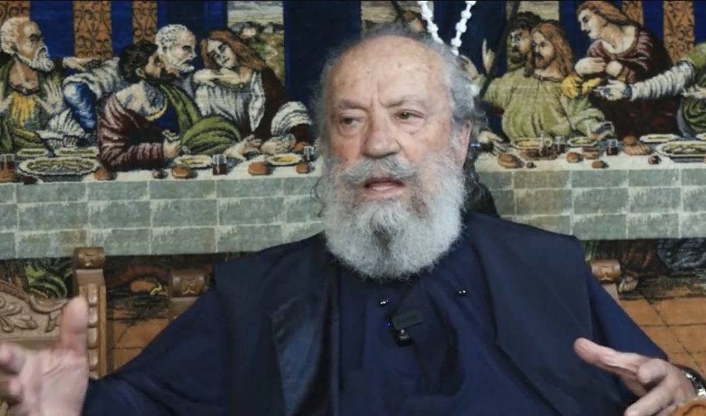 “Με χώμα και αίμα”: Όταν ο “παπά Στρατής” μίλησε στην Pemtpousia.TV για το προσκύνημα του Ταξιάρχη στο Μανταμάδο