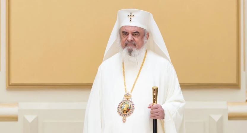 Patriarhul Daniel la începutul edificării Centrului „Sf. Ilie Tesviteanul”: Biserica sprijină prezentul şi viitorul educaţiei