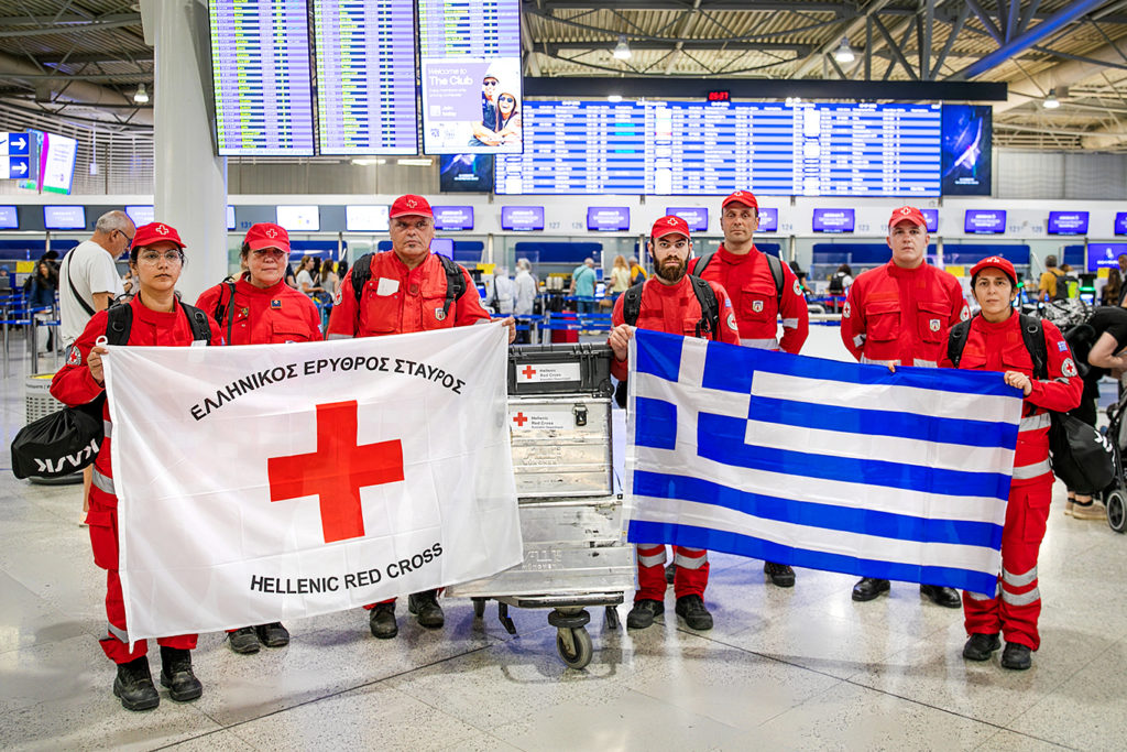 Κλιμάκιο εθελοντών Σαμαρειτών του Ελληνικού Ερυθρού Σταυρού στη μάχη της διάσωσης στη σεισμόπληκτη Βενεζουέλα