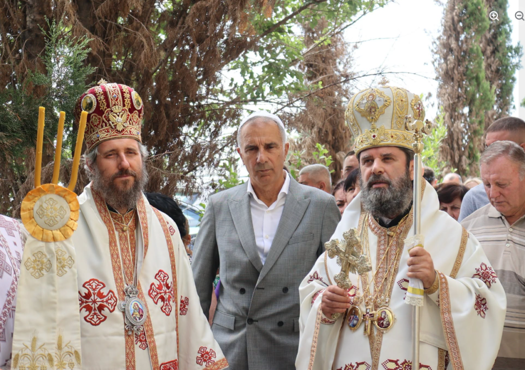 Ο Αρχιεπίσκοπος Αλβανίας στον Ιερό Ναό της Αγίας Παρασκευής στη Ντιβγιάκα