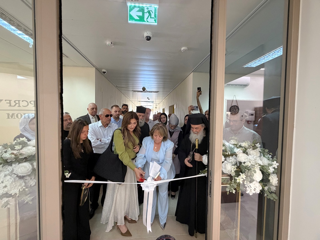 His Beatitude the Patriarch of Jerusalem blesses the humanitarian work of the “Four Homes of Mercy – Siksek” Foundation in Bethany