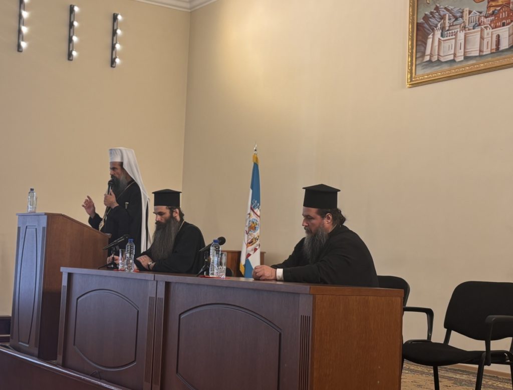 Κληρικοί της Ιεράς Μητροπόλεως Σόφιας: «Πλήρης υποστήριξη στον Πατριάρχη Δανιήλ»
