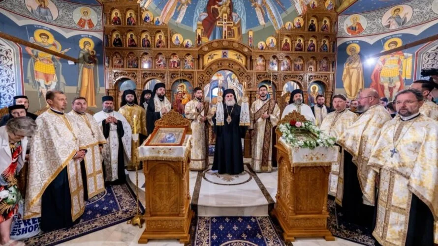 Liber nu poți să fii decât în fața lui Hristos, explică Arhiepiscopul Ioachim