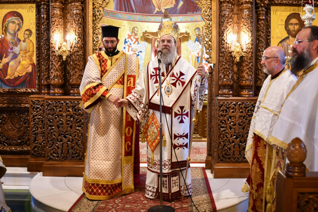 Χειροτονία Διακόνου από τον Μητροπολίτη Ιερισσού Θεόκλητο