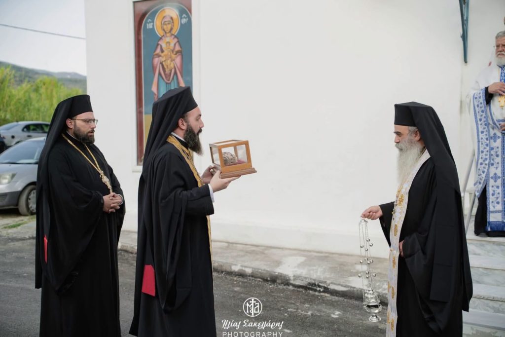 Yποδοχή της Τιμίας Δεξιάς Χειρός του Αγίου Νεκταρίου στα Καλά Νερά Πηλίου