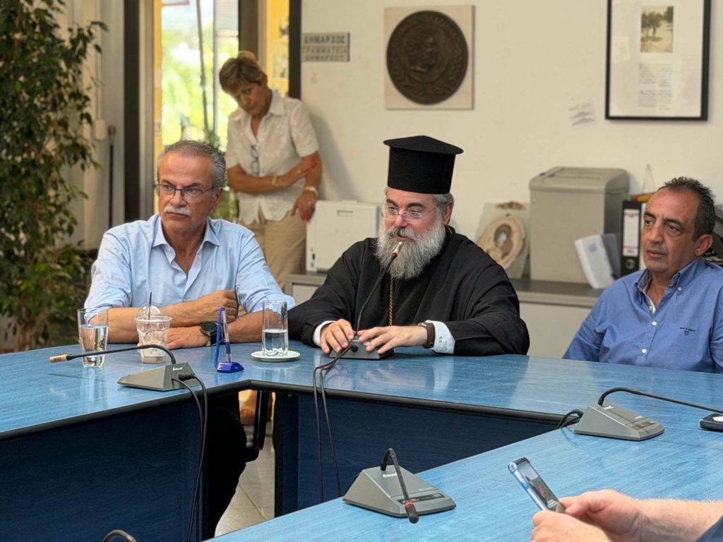 Επίσκεψη του Μητροπολίτη Κυδωνίας στον Δήμο Πλατανιά