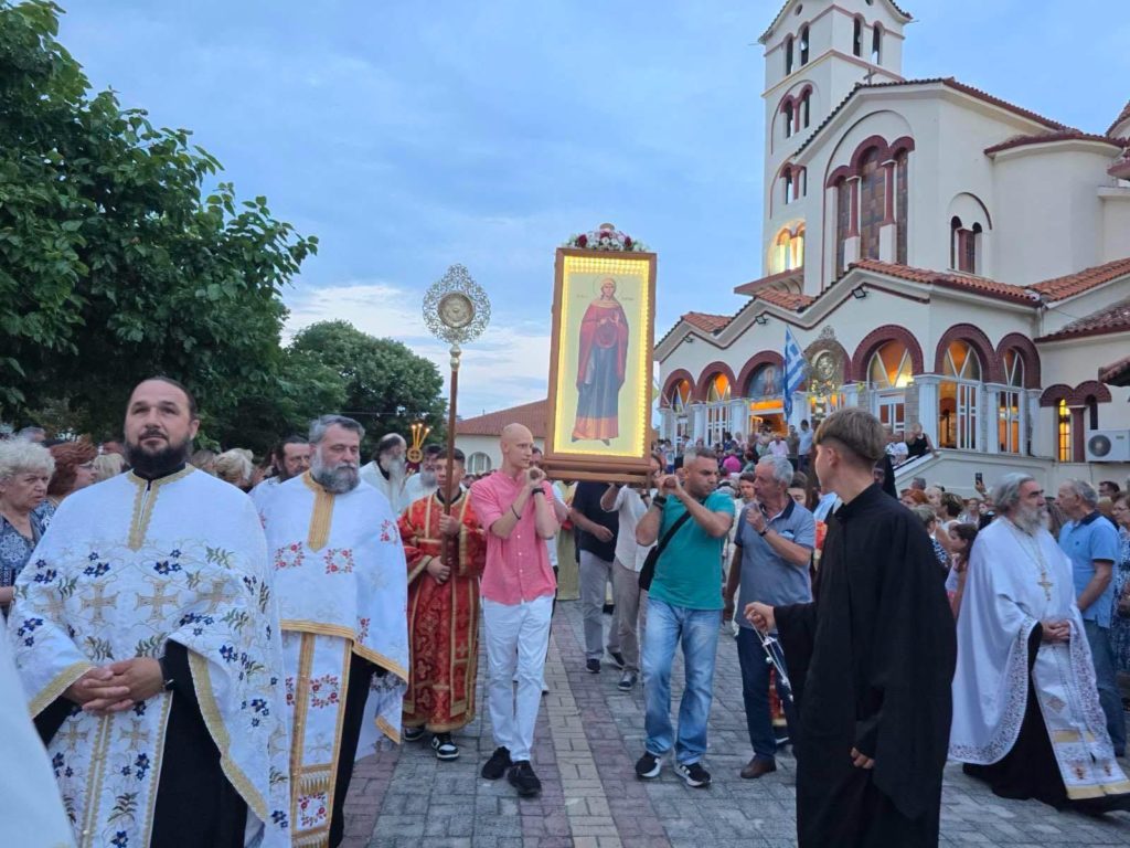 Πλήθος πιστών στην πανήγυρη της Αγίας Μαρίνας στους Ν. Πόρους