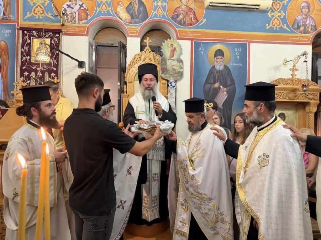 Ο Μητροπολίτης Ρεθύμνης στον πανηγυρίζοντα Ιερό Ναό Αγίας Μαρίας Μαγδαληνής Νέας Μαγνησίας