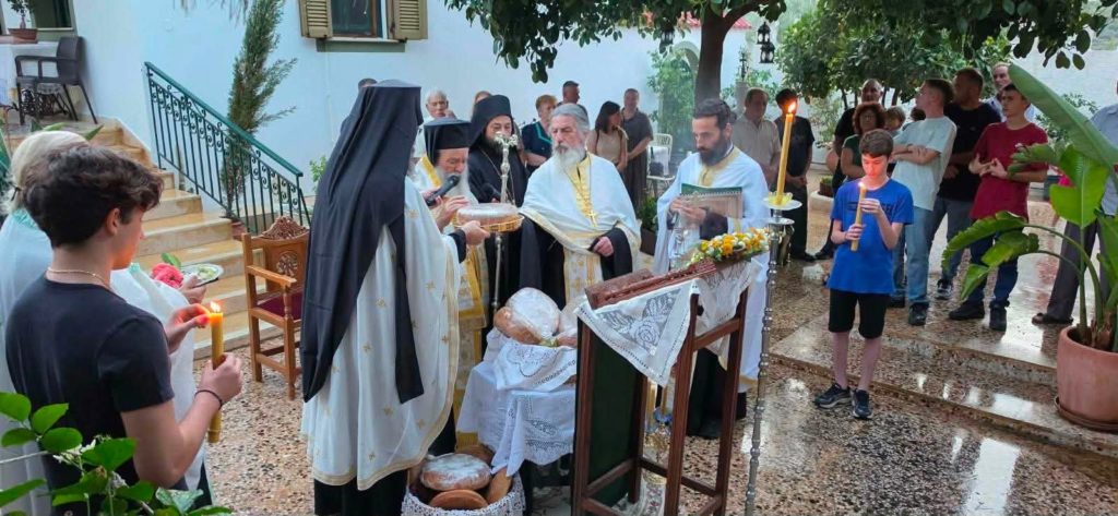 Αρχιερατικός Εσπερινός στο Ιερό Μετόχι της Αγίας Άννας στην Αίγινα