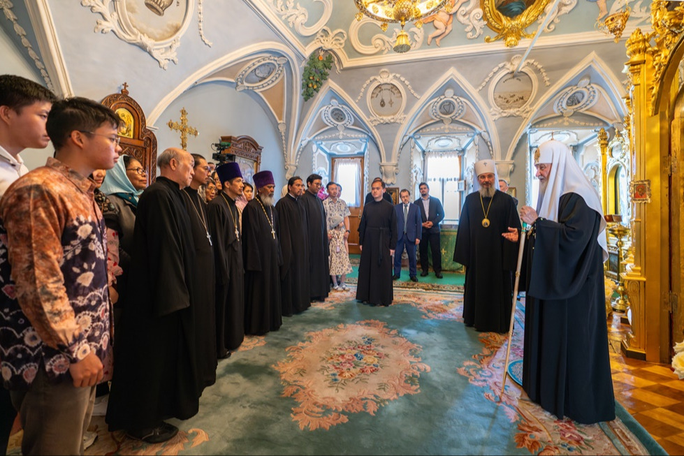 Предстоятель Русской Церкви встретился с делегацией Патриаршего экзархата Юго-Восточной Азии