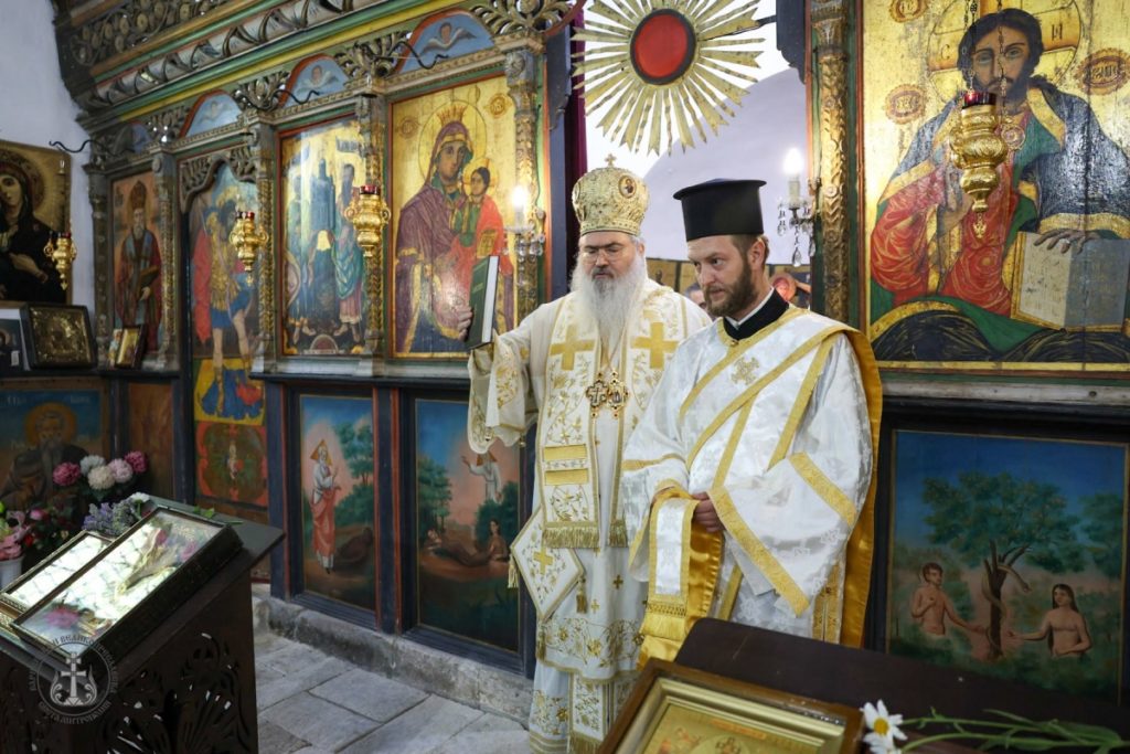 Архиерейска света литургия и дяконско ръкоположение в храм „Св. апли Петър и Павел“ – Велики Преслав