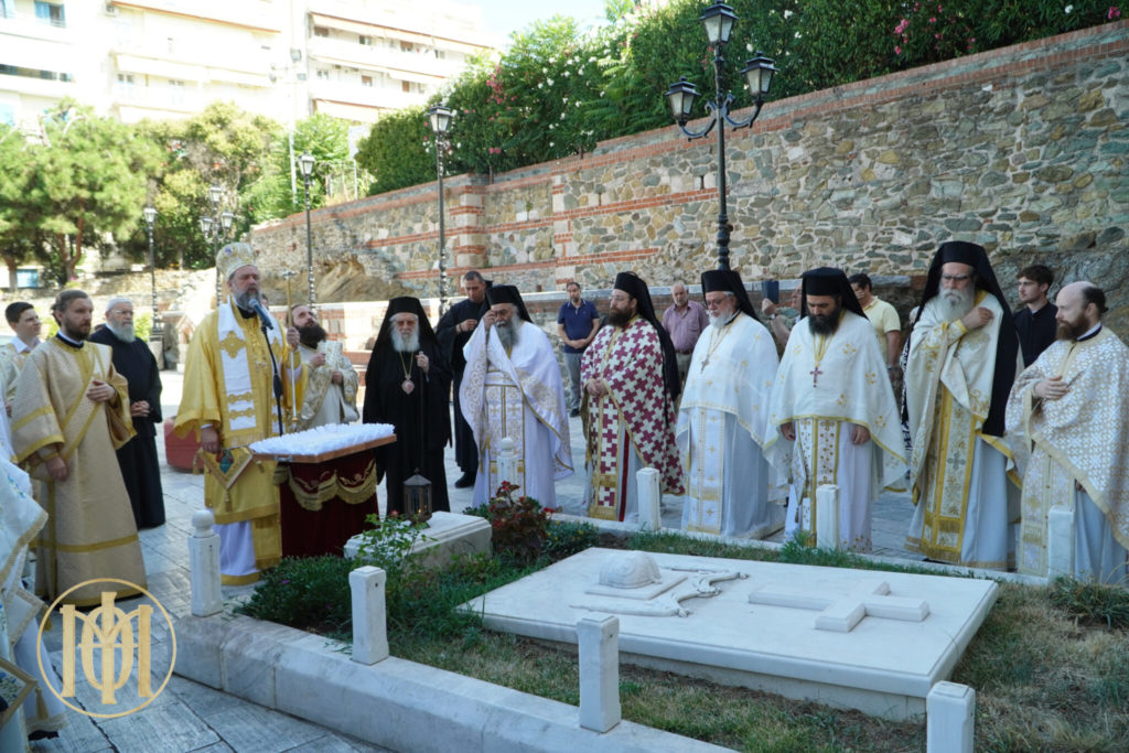 Αρχιερατική Θεία Λειτουγία – Μνημόσυνο μακαριστού Μητροπολίτου Παντελεήμονος Β΄(Χρυσοφάκη)