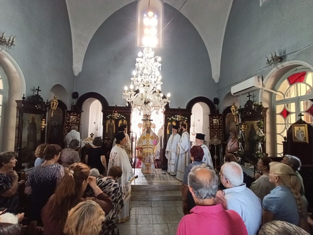 Ο Μητροπολίτης Κυδωνίας στον πανηγυρίζοντα Ιερό Ναό Αγίας Μαρίας Μαγδαληνής Χαλέπας