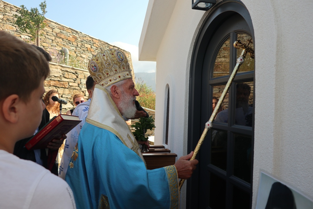 Θυρανοίξια Παρεκκλησίου στην Άνδρο τέλεσε ο Μητροπολίτης Σύρου