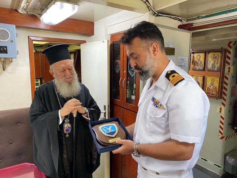 Επίσκεψη Μητροπολίτη Χαλκίδος στην πυραυλάκατο “ΜΥΚΟΝΙΟΣ”