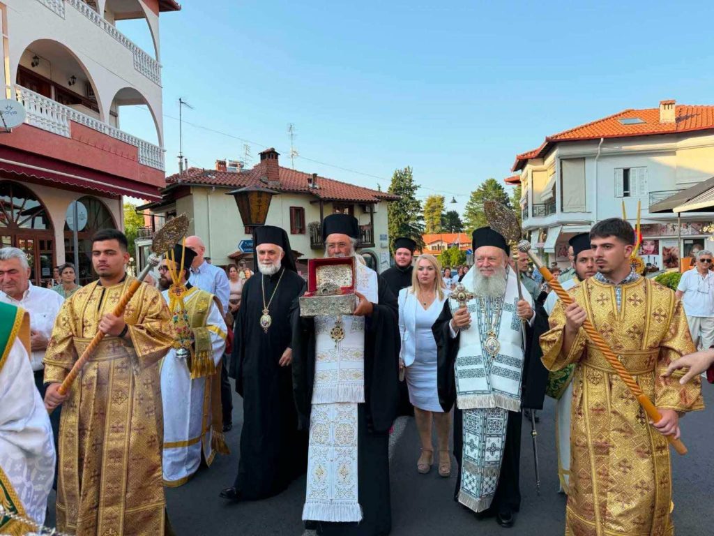 Το Λιτόχωρο υποδέχθηκε την Τιμία Κάρα του Αγίου Παρθενίου