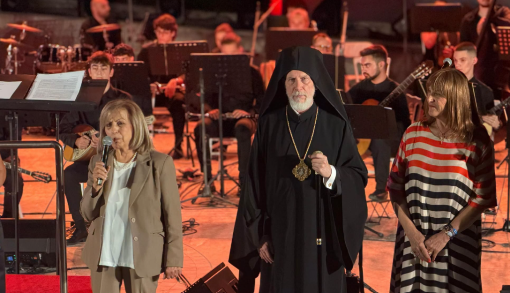 Metropolitan Cleopas of Sweden Represents His All-Holiness at the SONE Concert