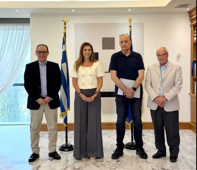 Σοφία Ζαχαράκη: Η ελληνική γλώσσα είναι ο ζωντανός δεσμός του Οικουμενικού Ελληνισμού – Νέα εποχή για το Κέντρο Ελληνικής Γλώσσας