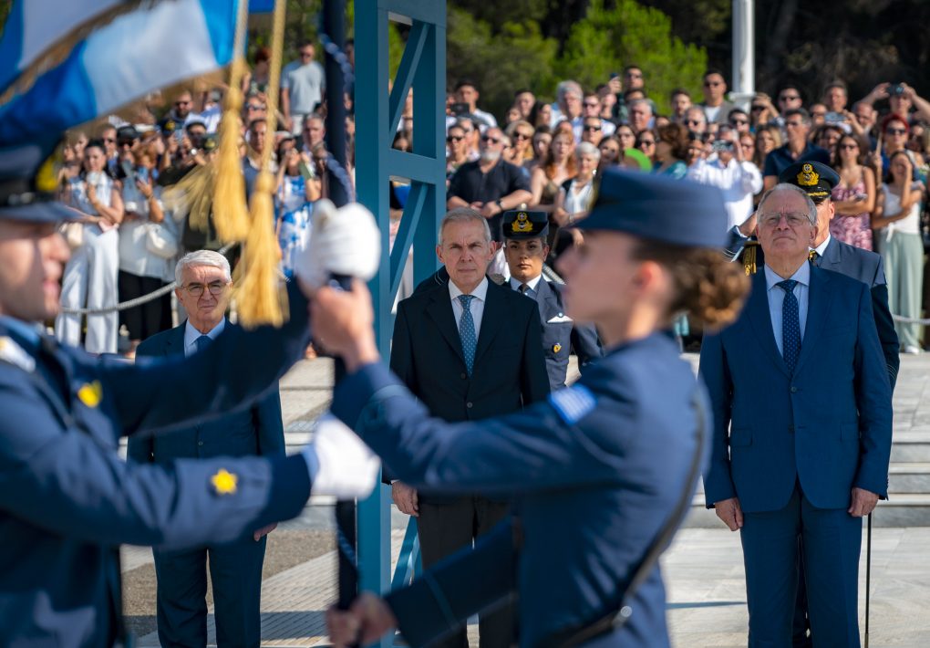 Tελετή ορκωμοσίας των νέων Ανθυποσμηναγών και Ανθυπολοχαγών στη Σχολή Ικάρων