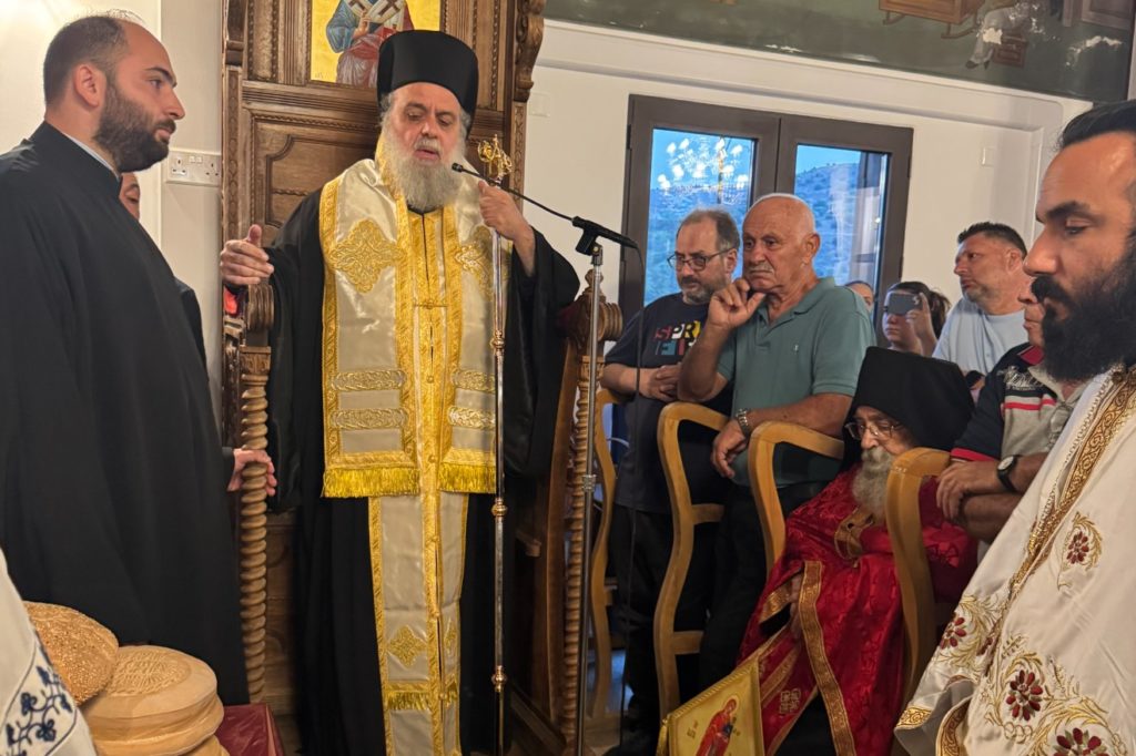 Ο Μητροπολίτης Κιτίου στον πανηγυρίζοντα Ιερό Ναό Αγίας Άννης στο χωριό Αγία Άννα