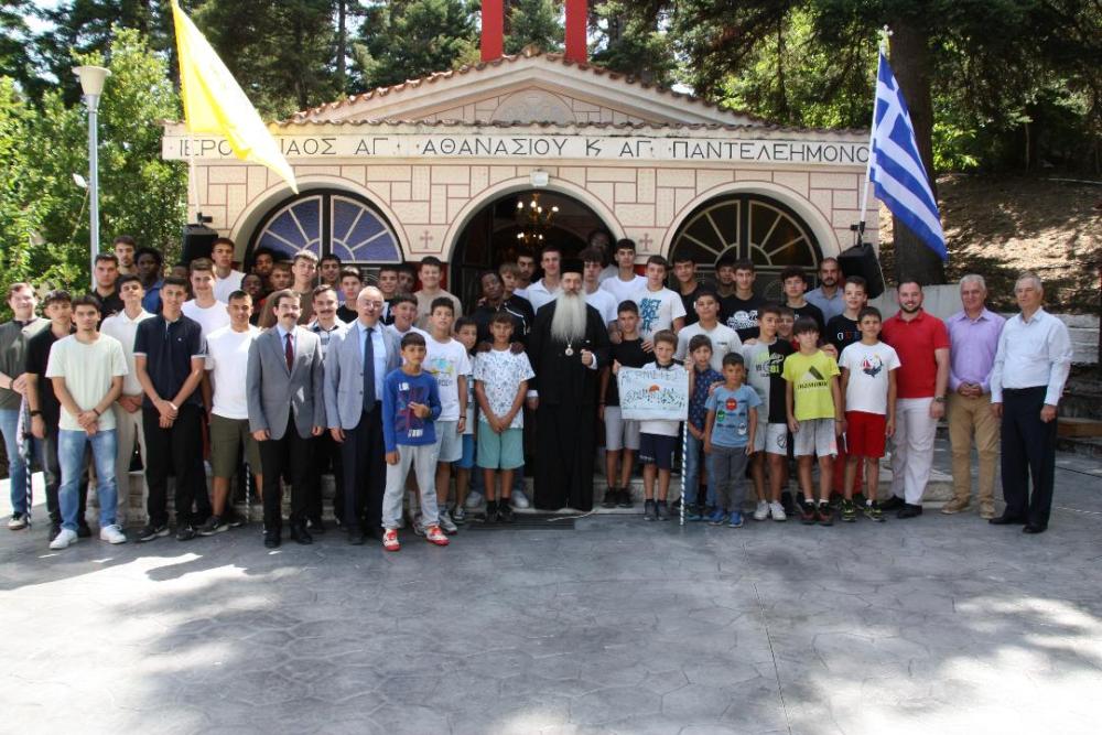 Ο Φθιώτιδος Συμεών στις Κατασκηνώσεις στο Ελευθεροχώρι