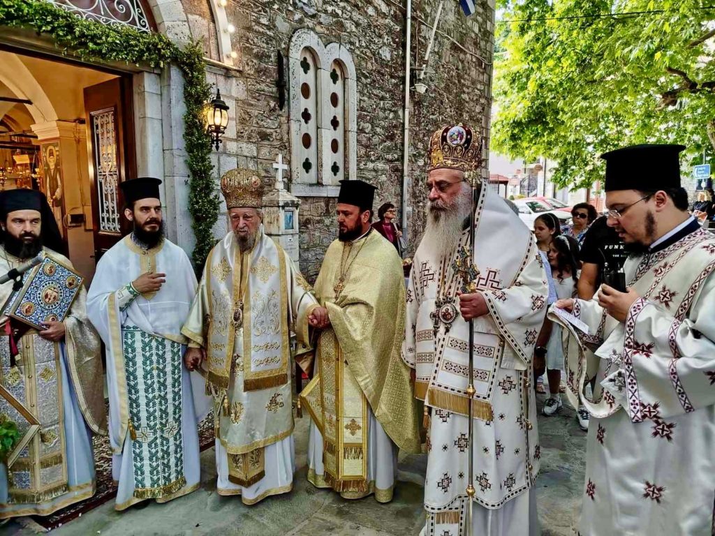 Ο Μητροπολίτης Καρυστίας στην γενέτειρά του τον Κοσμά Κυνουρίας