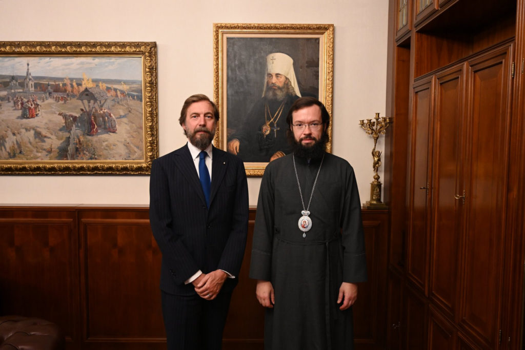 Председатель ОВЦС провел встречу с представителем Суверенного Мальтийского Ордена в России