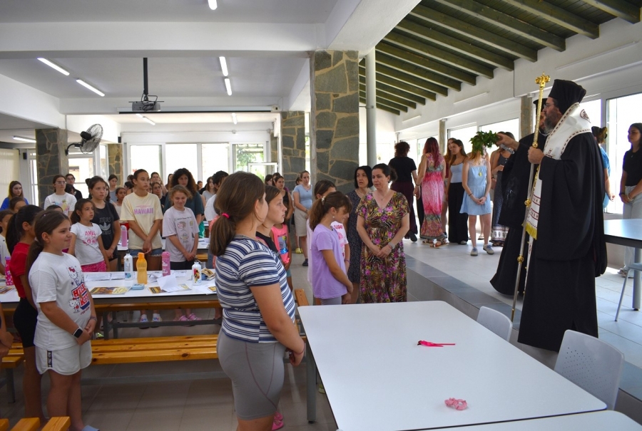 Ο Μητροπολίτης Μαρωνείας ευχαρίστησε τους γονείς που εμπιστεύονται τα παιδιά τους στην Εκκλησία