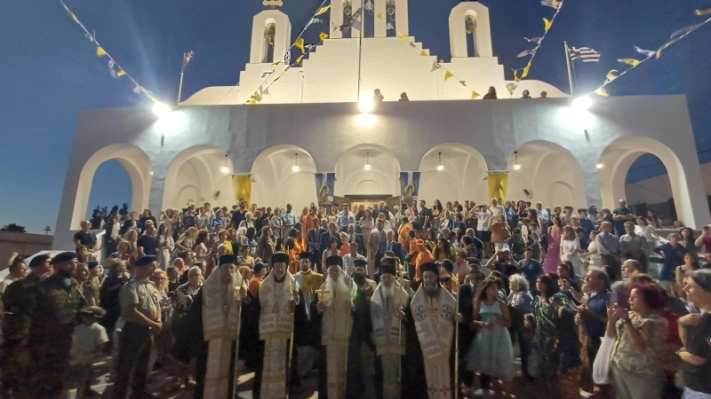 H μεγαλειώδης Ιερά Λιτανεία του Αγίου Νικοδήμου του Αγιορείτου στη Νάξο