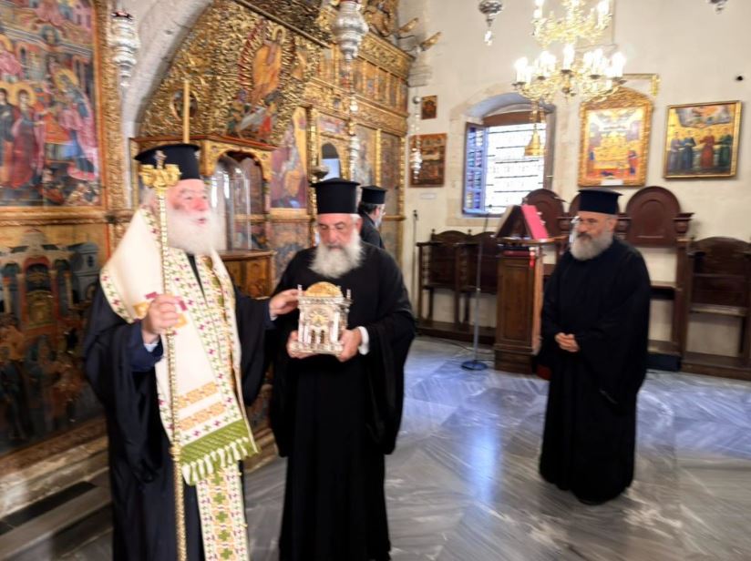 Ο Πατριάρχης Αλεξανδρείας με τον Αρχιεπίσκοπο Κρήτης στον Μητροπολιτικό Ναό Αγίου Μηνά