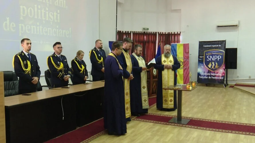 Angajați ai Penitenciarului București-Rahova au fost avansați în grad de sărbătoarea Sf. Petru și Pavel