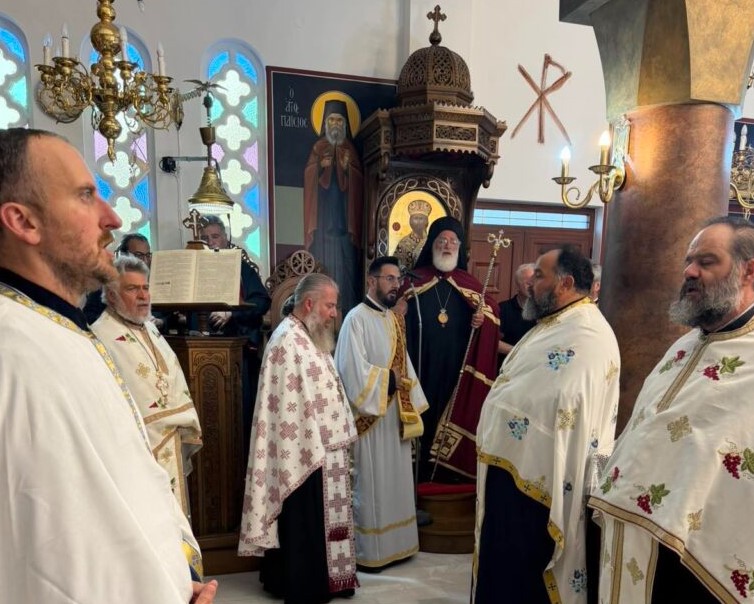 Ο Μητροπολίτης Αρκαλοχωρίου στον πανηγυρίζοντα Ιερό Ναό Αγίων Αποστόλων Πέτρου και Παύλου στην Άρβη