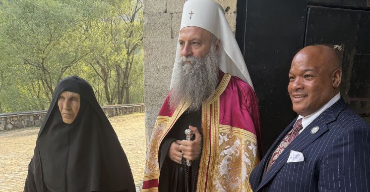 Патријарх Порфирије и пастор Бернс стигли на Косово и Метохију